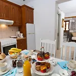Pleiades Seaside Residences In Mani فيلة *