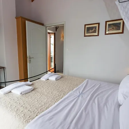 Pleiades Seaside Residences In Mani *