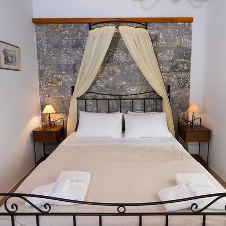 Pleiades Seaside Residences In Mani * Agios Nikolaos (Mani)