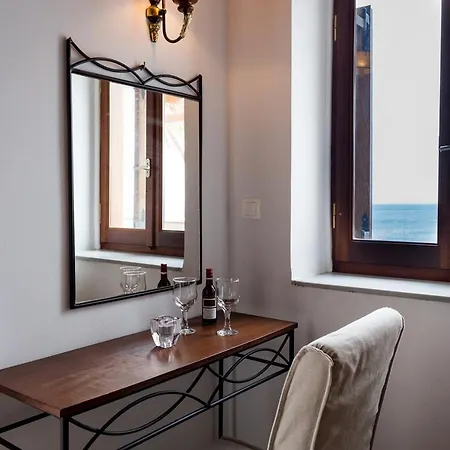 Pleiades Seaside Residences In Mani * Agios Nikolaos (Mani)